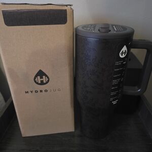 HydroJug Dark Lace Design Bottle